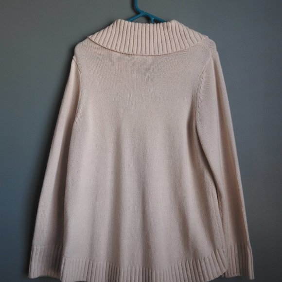 Kim Roger's Beige Cable Knit Sweater 2 Button Front Closure. Women's Size L - Picture 10 of 10
